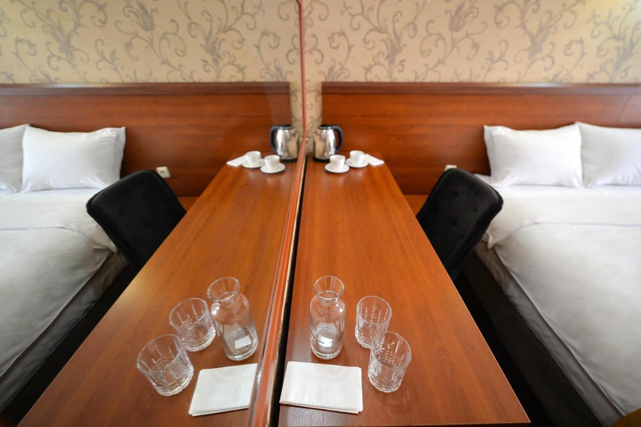 Aura Boutique Hotel Batum Oda fotoğraf